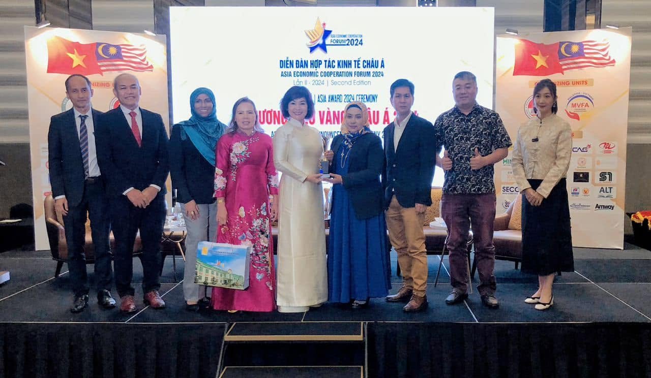 Majlis Asia Gold Brand Announcement Ceremony 2024 sempena Asia Economic Cooperation Forum 2024 di Pullman Kuala Lumpur City Centre.